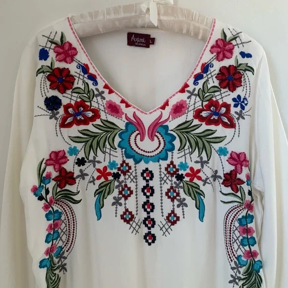 Avani Del Amour Gypsy Embroidery Boho Tunic - Picture 3 of 9